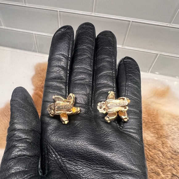 1960’s Vintage Weiss Green Rhinestone Clip on Earrings AB Center Stone - Picture 5 of 8